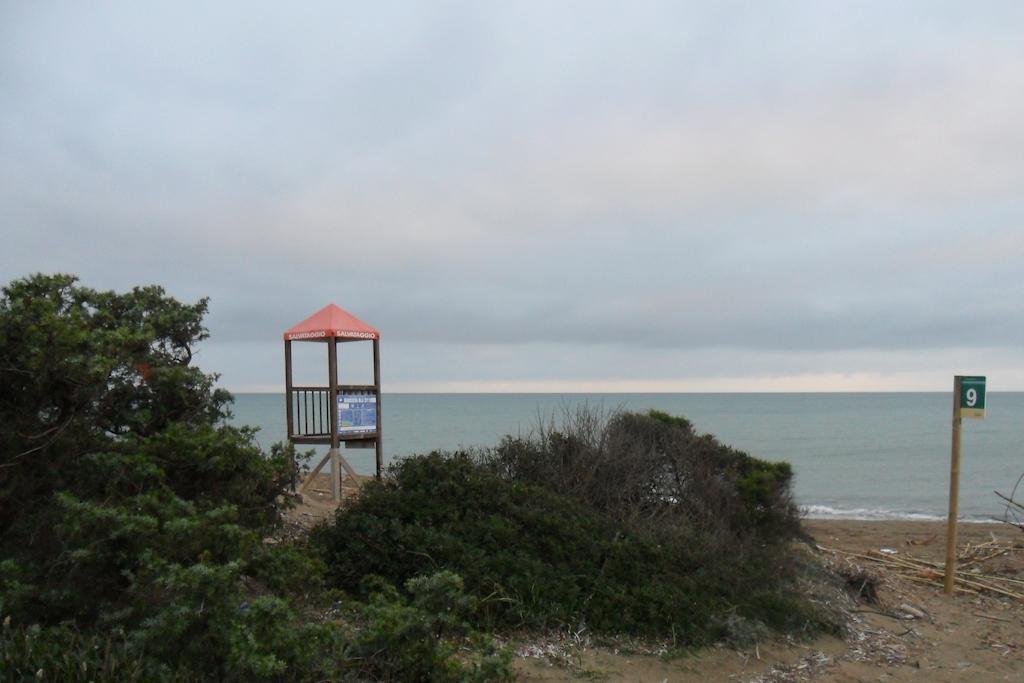 Locanda Oceano Mare Panzió San Vincenzo Kültér fotó